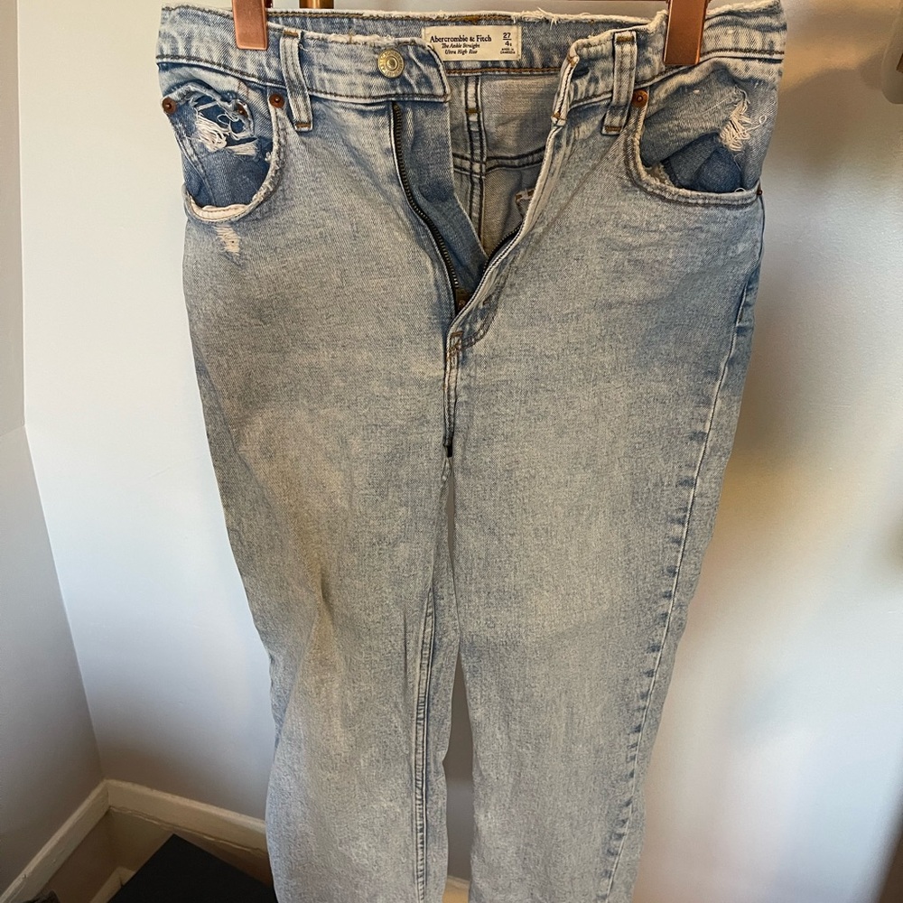 Abercrombie & Fitch Ankle fit high rise Jeans